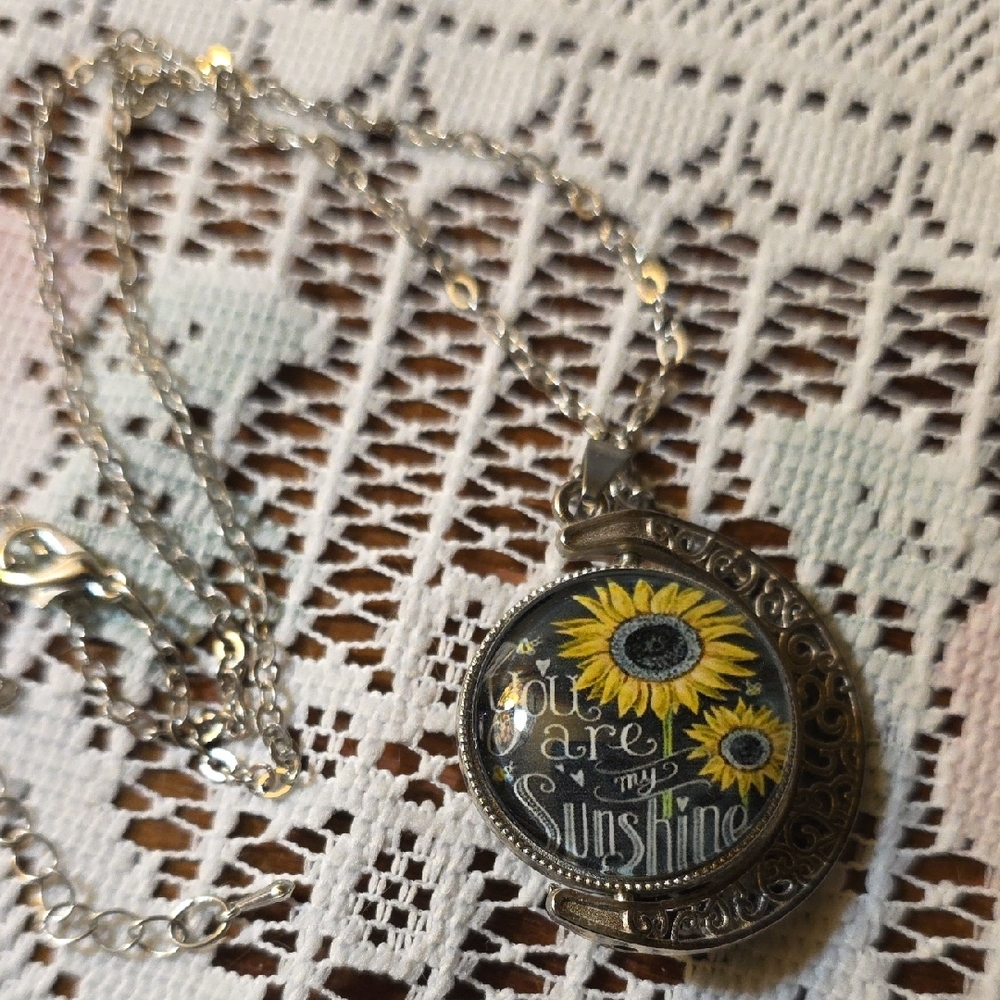 Sunflower Pendant Necklace